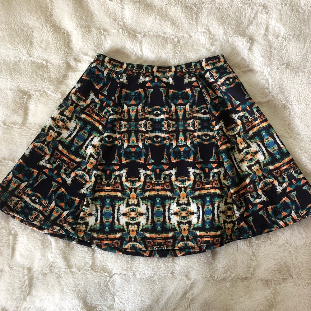 😍fun, flirty, multicolor skater skirt 😍